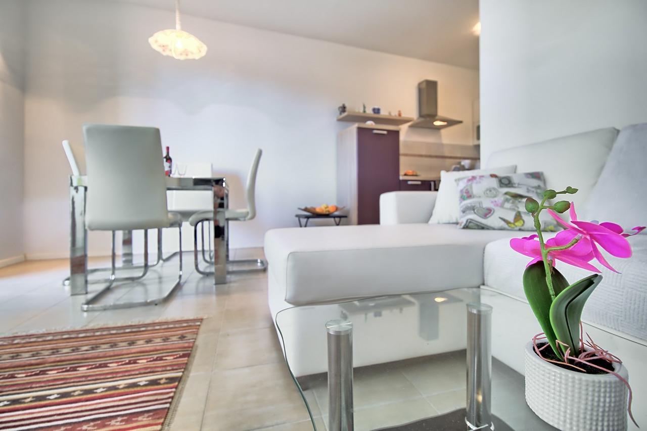 Summertime House With Apartment ウマグ エクステリア 写真