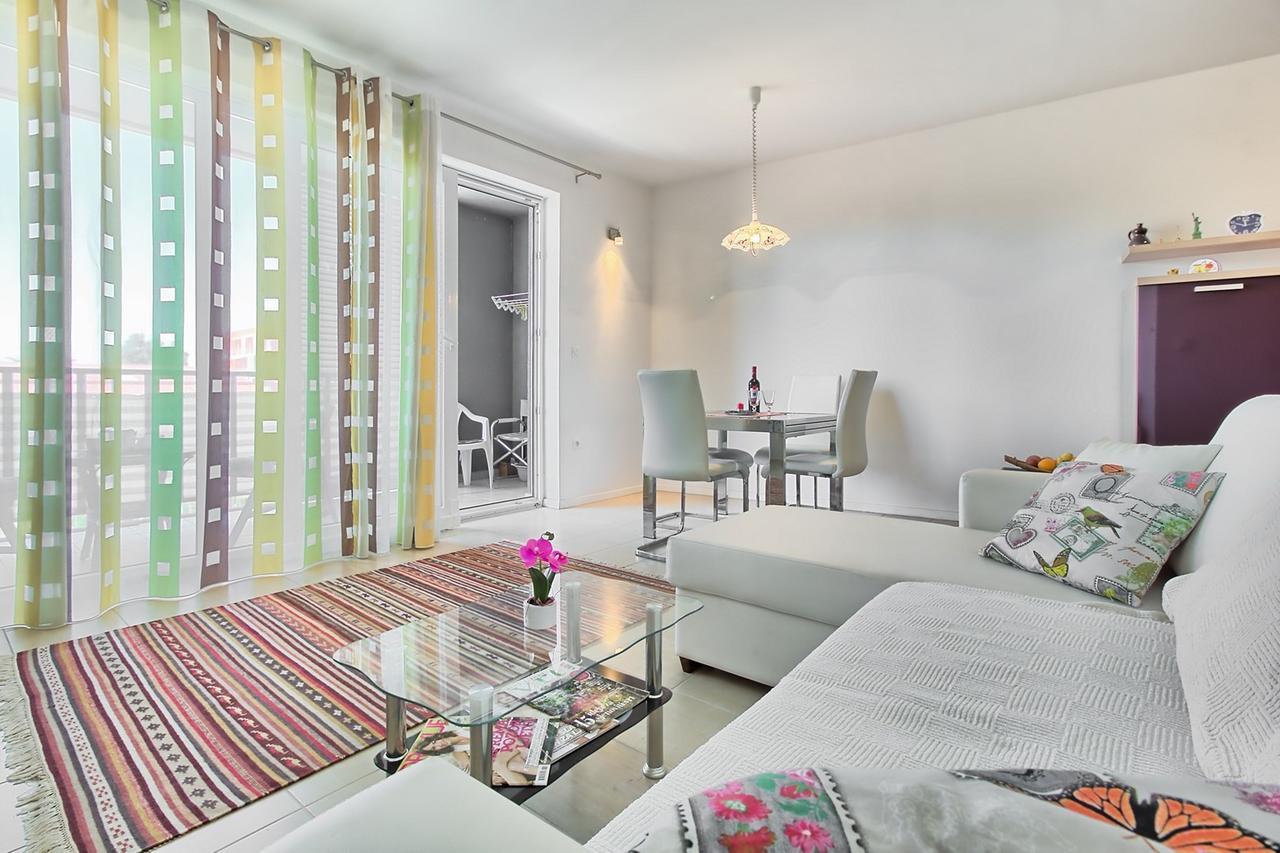 Summertime House With Apartment ウマグ エクステリア 写真