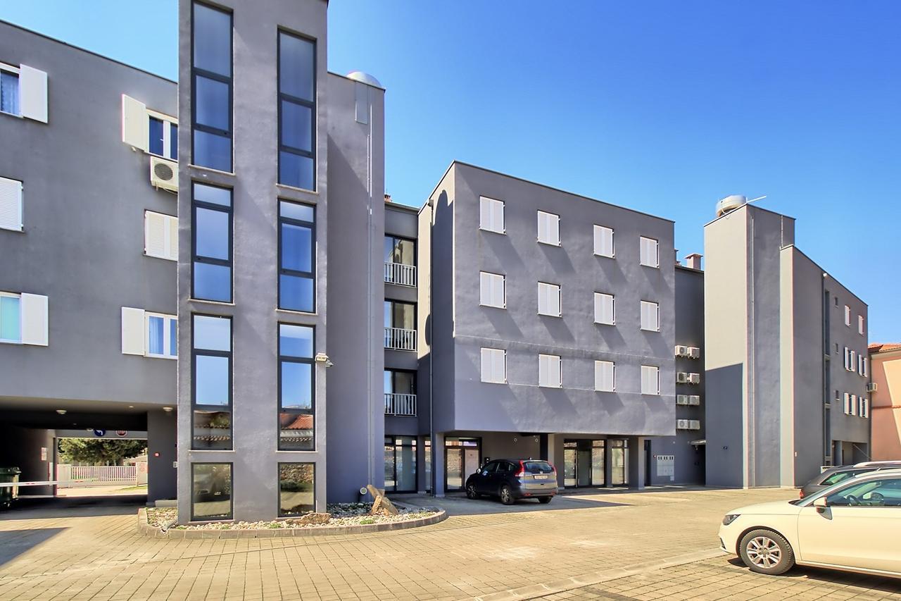Summertime House With Apartment ウマグ エクステリア 写真